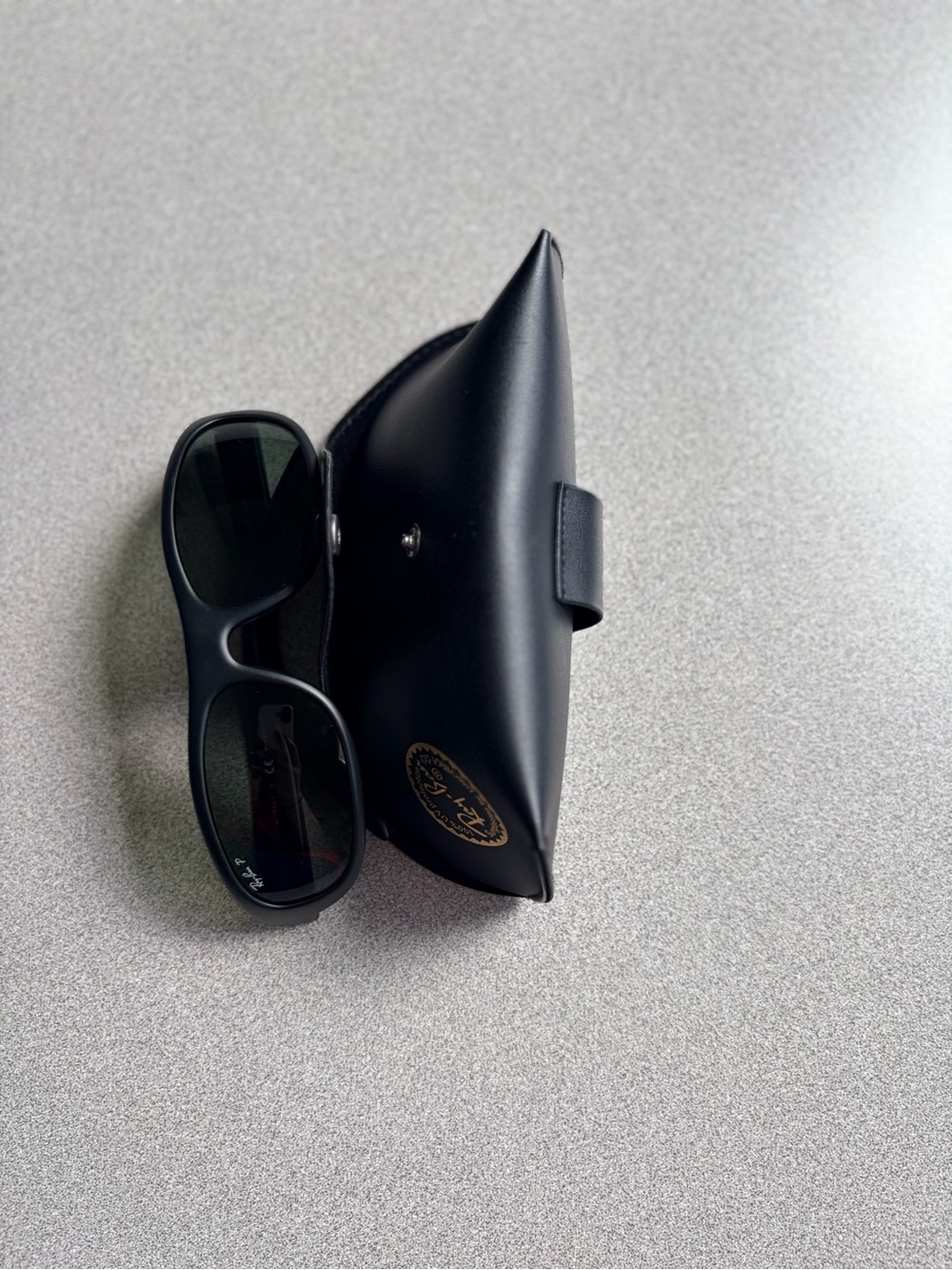 Ray-Ban Predator Polarized Sunglasses Matte Black Green Lens RB4033 601-S/48 - Picture 11 of 12